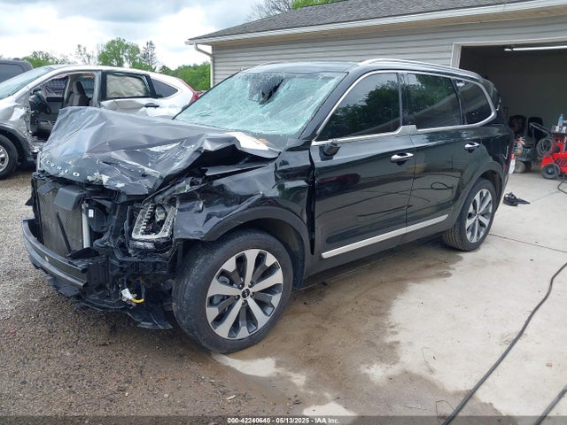 5XYP64HC6NG261279 KIA Telluride S