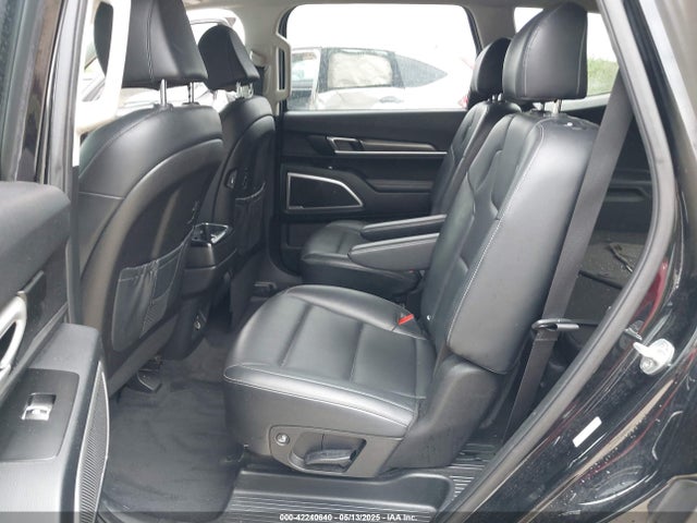 5XYP64HC6NG261279 KIA Telluride S
