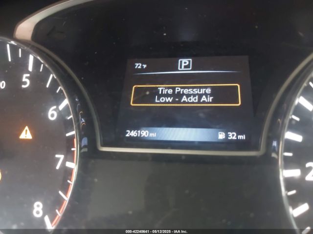 5N1DR2MN2HC637647 Nissan Pathfinder S