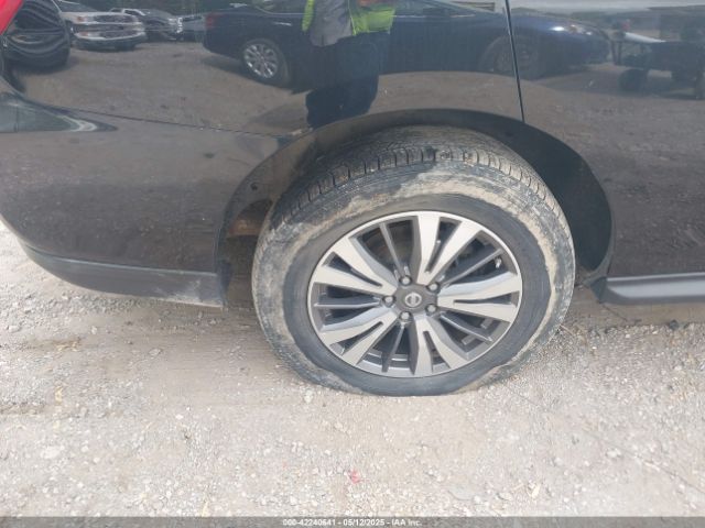 5N1DR2MN2HC637647 Nissan Pathfinder S