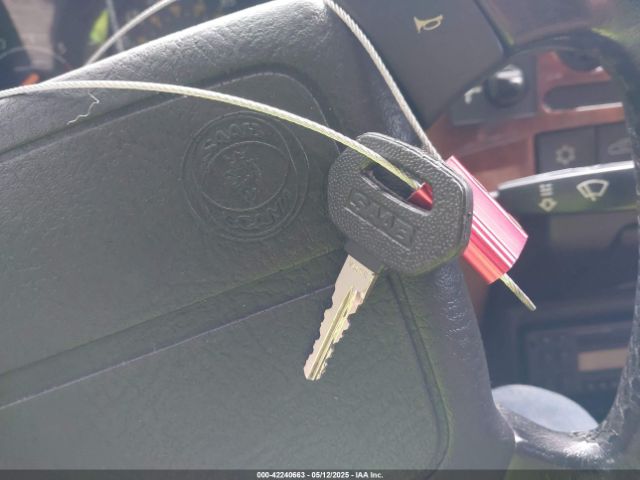 1993 SAAB 900 YS3AL35T6P2017411 Photo 10