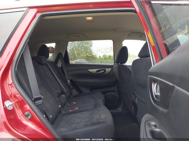 JN8AT2MVXGW133437 Nissan ROGUE SV
