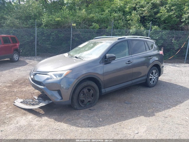 Toyota RAV4 LE 2016 JTMBFREV2GJ095200 Image 18