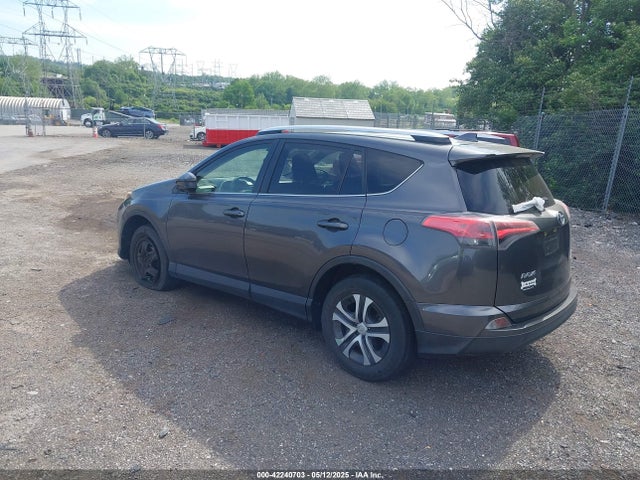 Toyota RAV4 LE 2016 JTMBFREV2GJ095200 Image 3