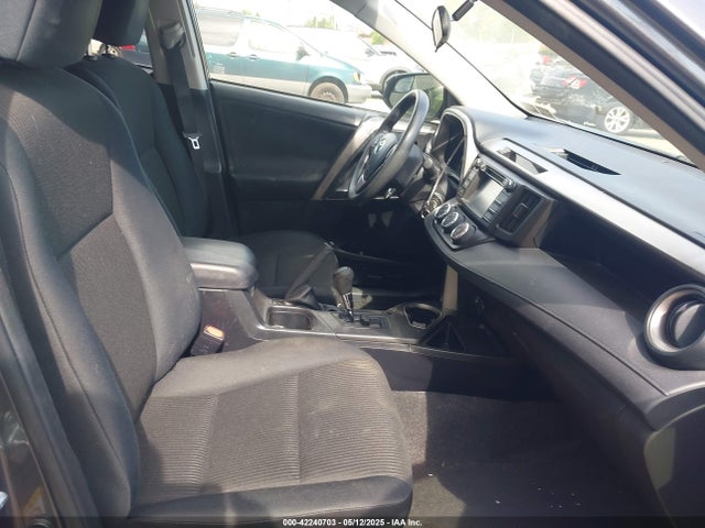 Toyota RAV4 LE 2016 JTMBFREV2GJ095200 Image 5