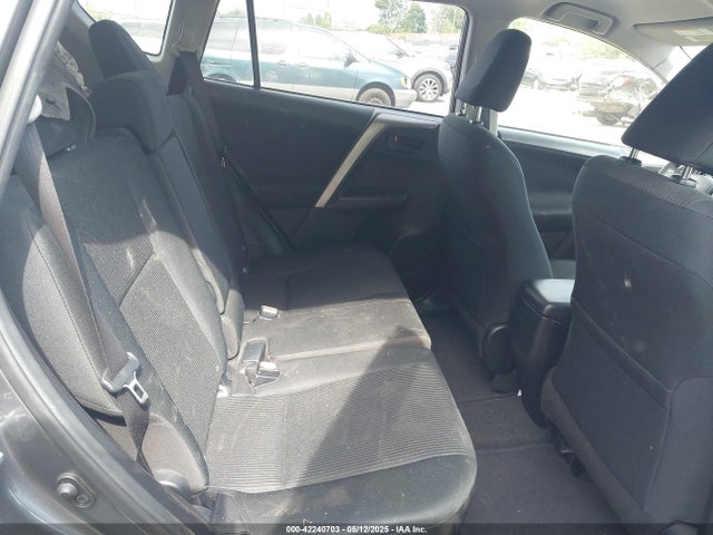 Toyota RAV4 LE 2016 JTMBFREV2GJ095200 Image 8