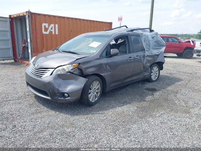 5TDDK3DC4FS113277 Toyota Sienna Xle Premium 7 Passenger