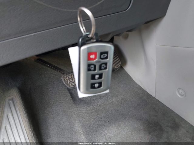 2015 TOYOTA SIENNA 5TDDK3DC6FS111675 Photo 10