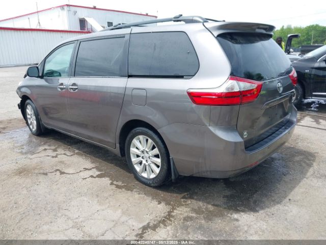 2015 TOYOTA SIENNA 5TDDK3DC6FS111675 Photo 2