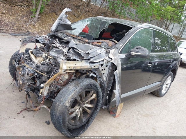 2017 AUDI Q7 WA1LHAF77HD053258 Photo 1