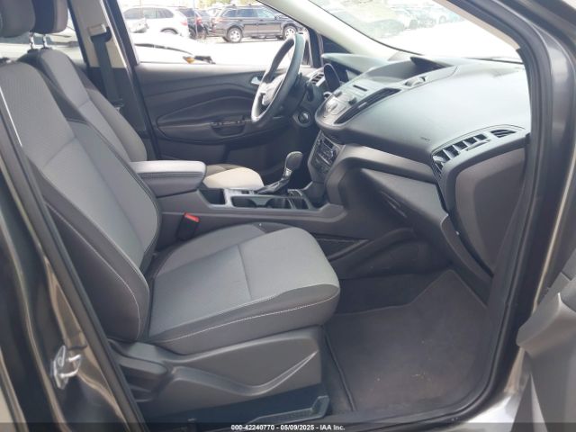 1FMCU0GD6HUC12721 Ford ESCAPE SE