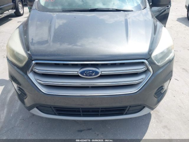 1FMCU0GD6HUC12721 Ford ESCAPE SE