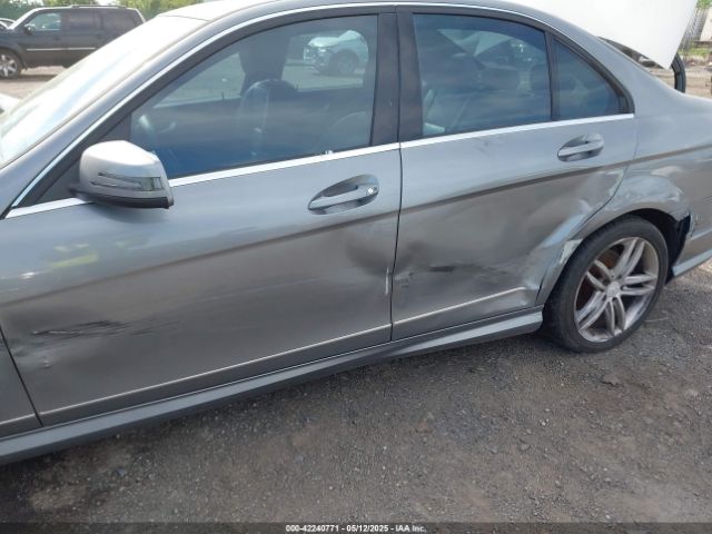 2012 MERCEDES-BENZ C 300 WDDGF8BB7CR201054 Photo 5