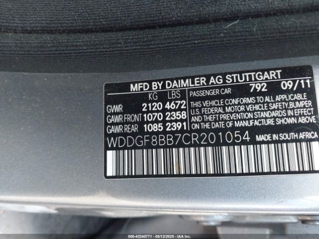 2012 MERCEDES-BENZ C 300 WDDGF8BB7CR201054 Photo 8