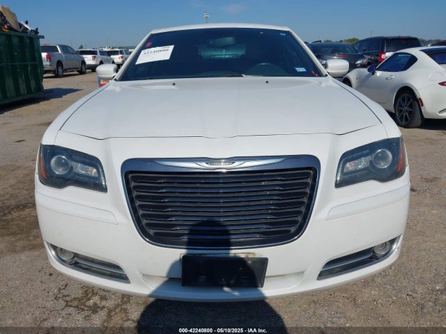 2C3CCABG2EH322943 Chrysler 300 300s