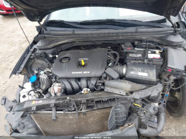 5NPD84LF6HH032242 Hyundai ELANTRA SE