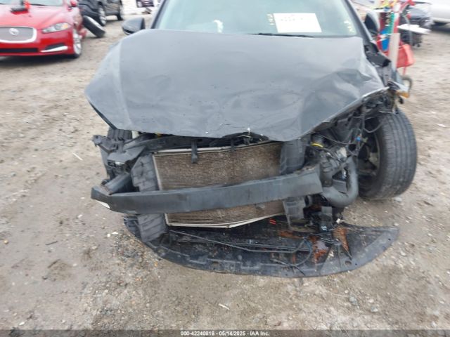 5NPD84LF6HH032242 Hyundai ELANTRA SE