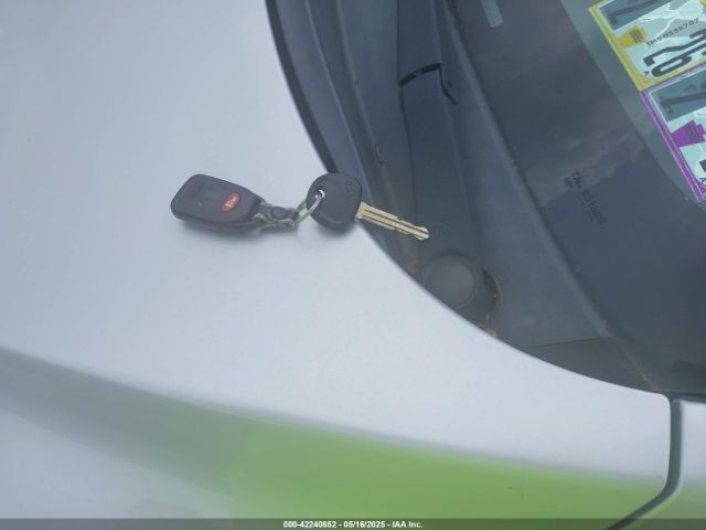 5NPDH4AEXGH757660 Hyundai ELANTRA SE