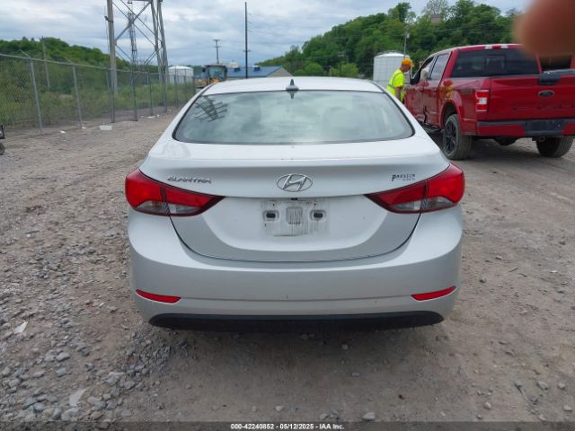 5NPDH4AEXGH757660 Hyundai ELANTRA SE