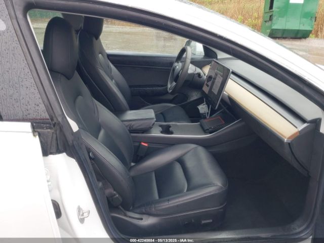 2019 TESLA MODEL 3 5YJ3E1EBXKF442335 Photo 4