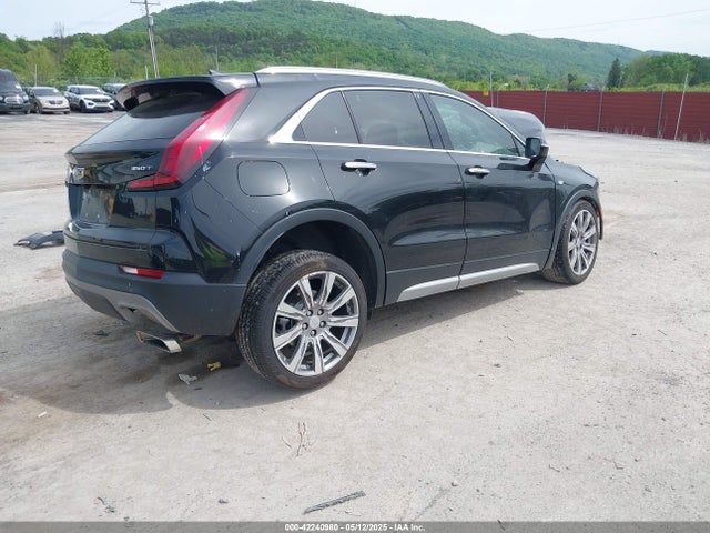 2023 CADILLAC XT4 1GYFZCR42PF102540 Photo 3