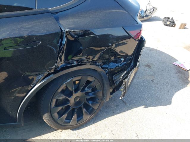 2022 TESLA MODEL Y 7SAYGDEE6NF515462 Photo 5