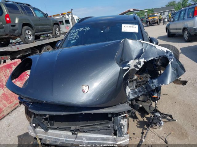 2018 PORSCHE MACAN WP1AA2A51JLB07354 Photo 5