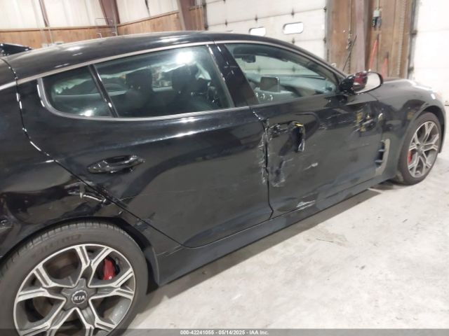 KNAE35LC4J6024104 KIA STINGER GT