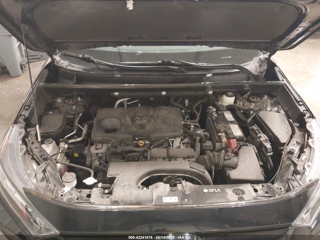 2T3G1RFV1LW104628 Toyota RAV4 LE