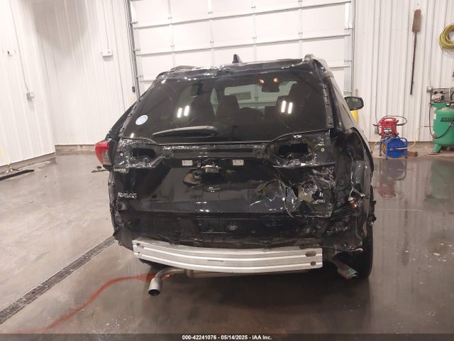 2T3G1RFV1LW104628 Toyota RAV4 LE