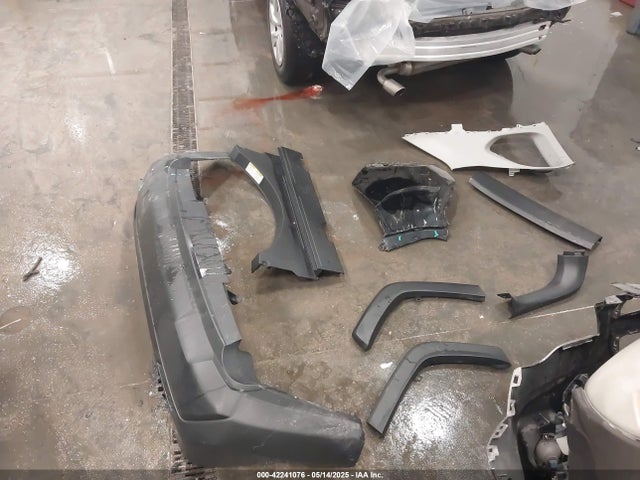 2T3G1RFV1LW104628 Toyota RAV4 LE
