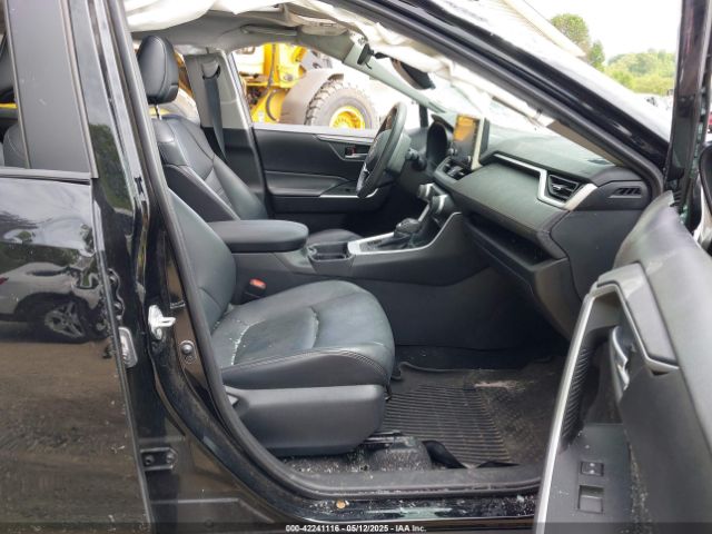 2T3A1RFV7MC145340 Toyota Rav4 Xle Premium