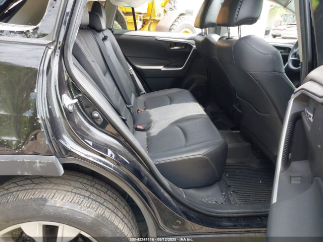 2T3A1RFV7MC145340 Toyota Rav4 Xle Premium