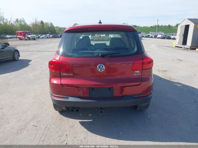 WVGBV7AX7FW109233 Volkswagen Tiguan Sel