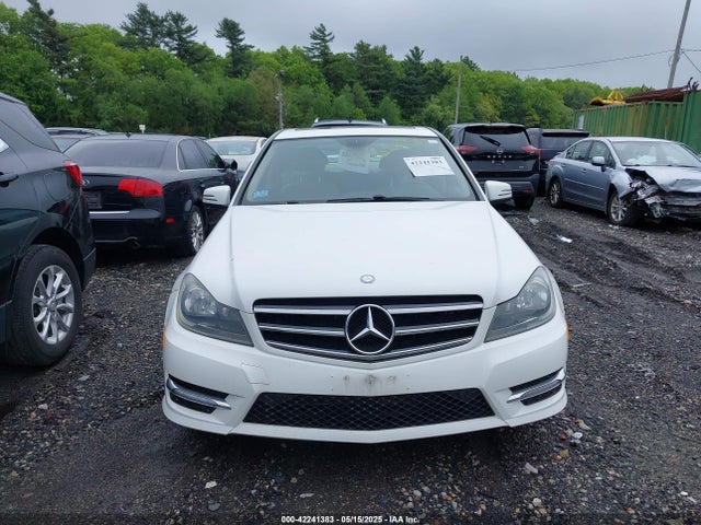 WDDGF8AB4ER324282 Mercedes-Benz C 300 Luxury 4matic/sport 4matic