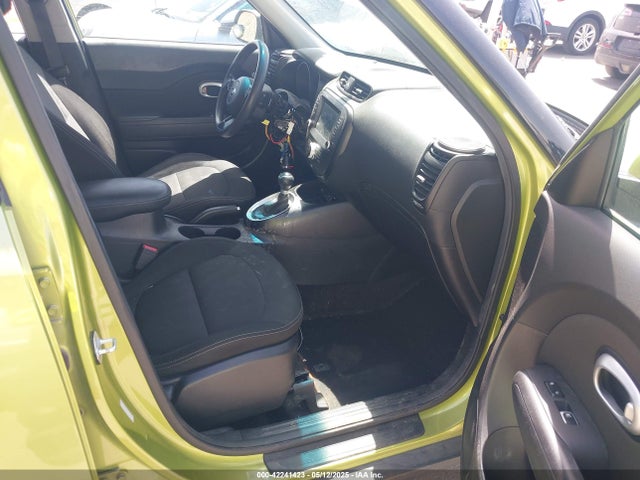 KNDJP3A59J7891054 KIA g