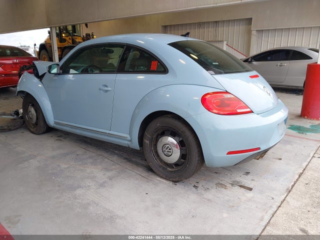 3VWJX7AT5EM621477 Volkswagen Beetle 2.5l