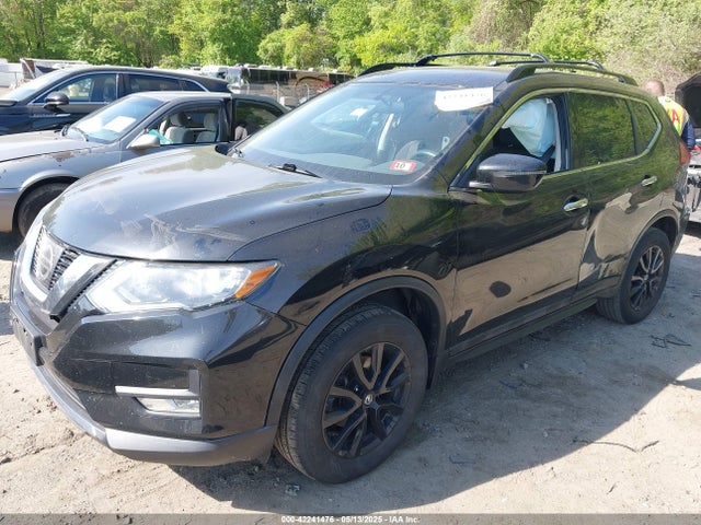 5N1AT2MV4HC827566 Nissan ROGUE SV