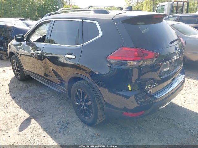 5N1AT2MV4HC827566 Nissan ROGUE SV