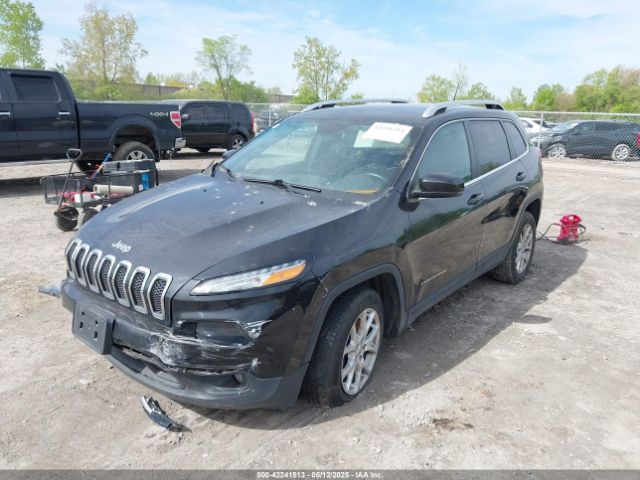 1C4PJLCB9GW258633 Jeep Cherokee Latitude