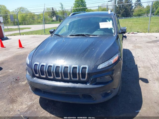 1C4PJMCS3GW295456 Jeep Cherokee Latitude