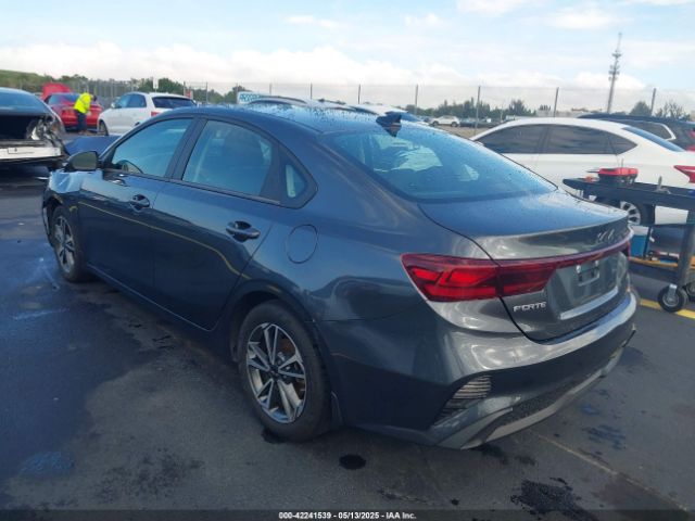 2022 KIA FORTE 3KPF24AD8NE466657 Photo 2