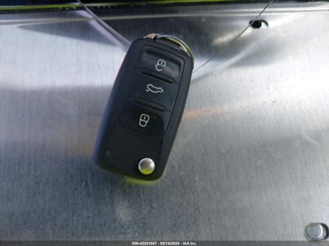WVGAV7AX5GW540411 Volkswagen TIGUAN SE