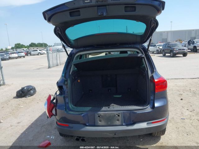 WVGAV7AX5GW540411 Volkswagen TIGUAN SE