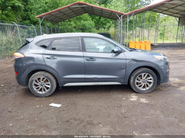 KM8J3CA49JU732826 Hyundai TUCSON SEL