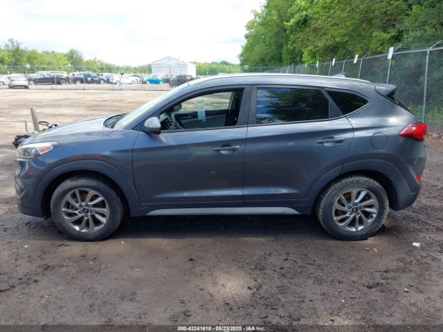 KM8J3CA49JU732826 Hyundai TUCSON SEL