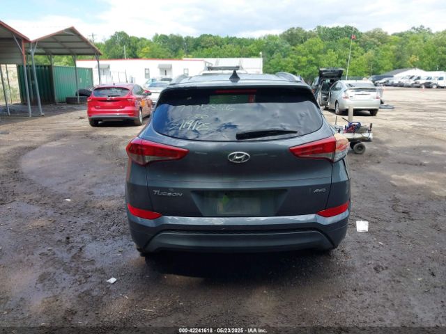 KM8J3CA49JU732826 Hyundai TUCSON SEL