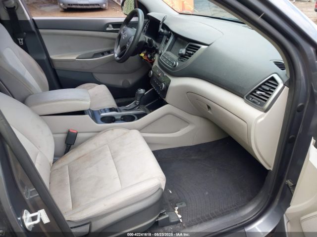 KM8J3CA49JU732826 Hyundai TUCSON SEL