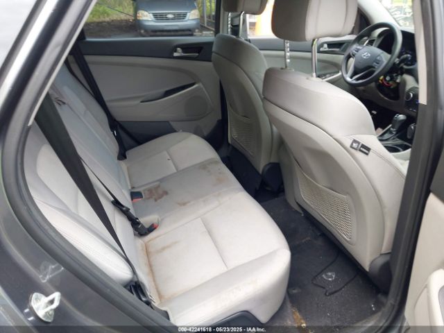 KM8J3CA49JU732826 Hyundai TUCSON SEL
