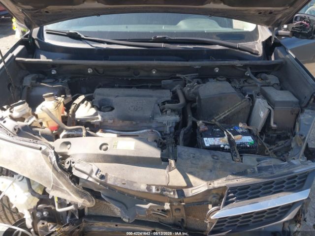 2T3BFREV0EW208074 Toyota RAV4 LE